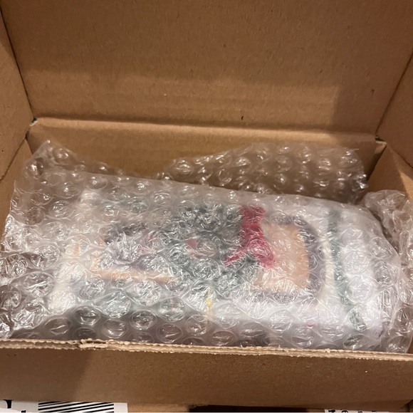 NIB Anthropologie Berry Wreath George & Viv Holiday Christmas Scented Hand Cream - Picture 3 of 12